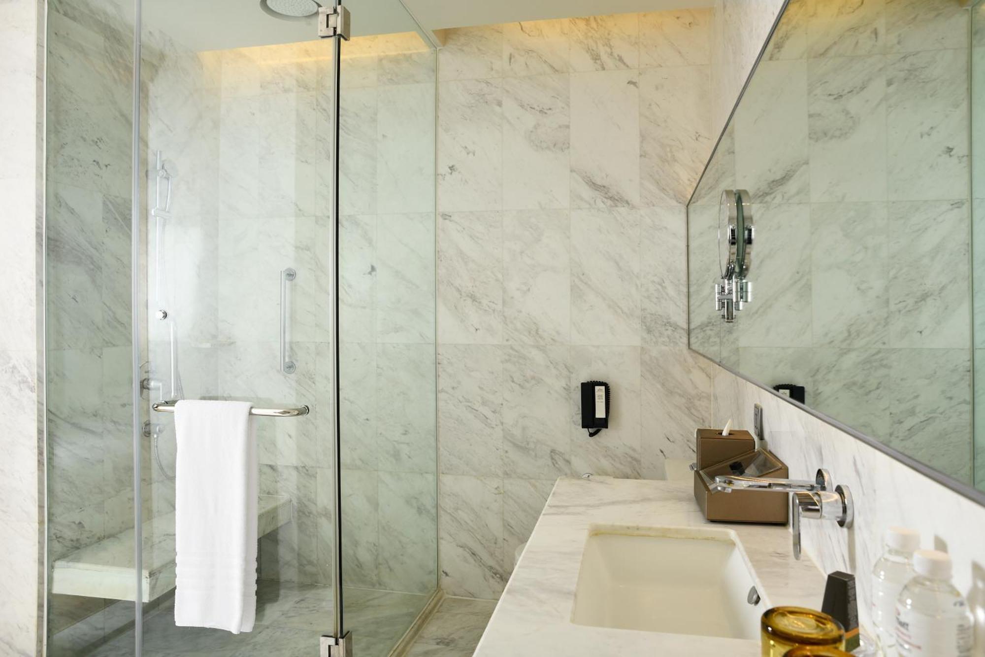 Отель Marriott Executive Bangkok, Sukhumvit Thonglor Бангкок